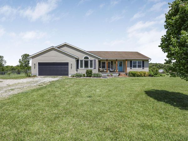 18296 State Route 180, Laurelville, OH 43135
