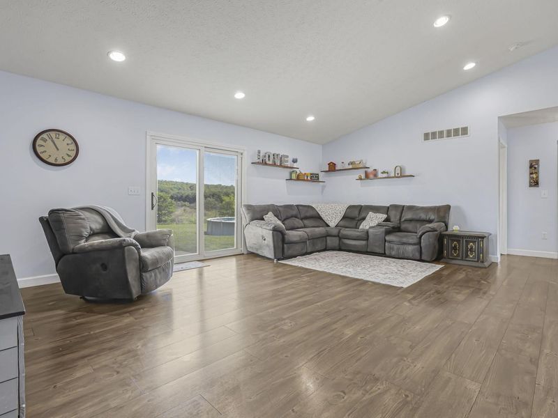 18296 State Route 180, Laurelville, OH 43135 Photo 9