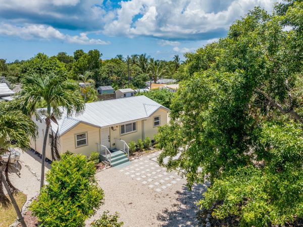 30372 Palm Drive, Big Pine, FL 33043