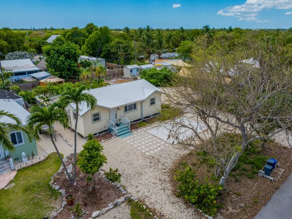30372 Palm Drive, Big Pine, FL 33043