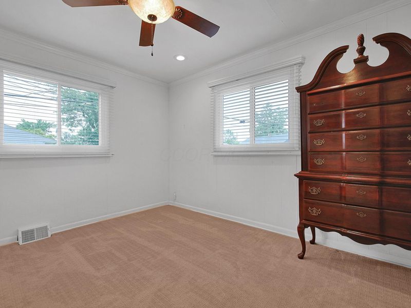 1674 Geraldine Avenue, Columbus, OH 43219 Photo 10