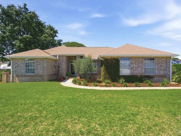 3008 Dauntless Dr, Pensacola, FL 32507