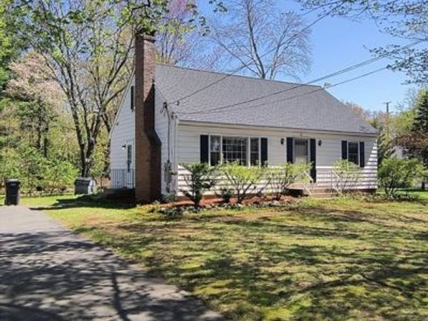 35 Pine St, Westfield, MA 01085