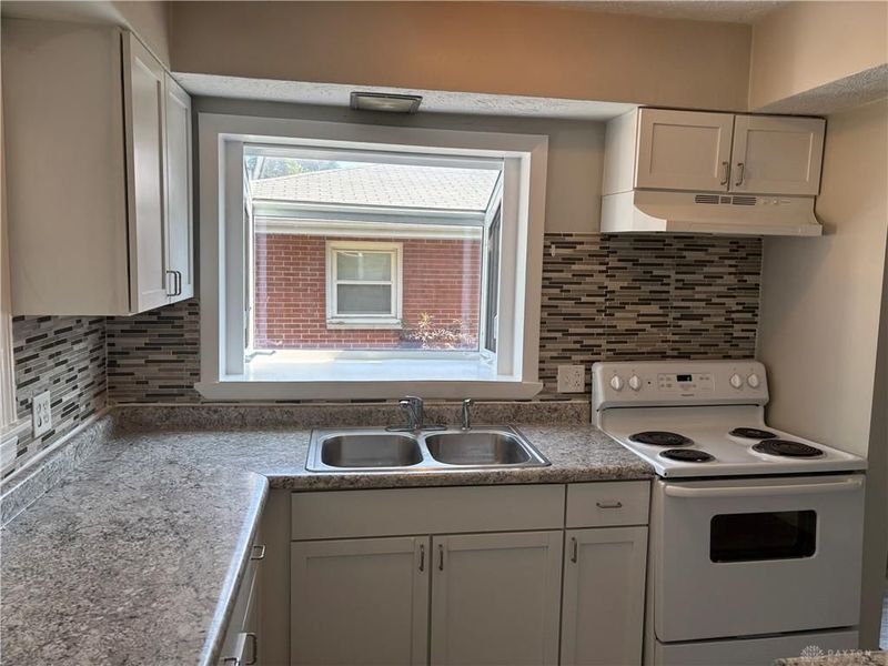 302 Lylburn Road, Middletown, OH 45044 Photo 6