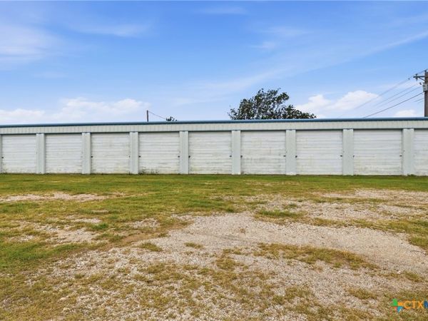 5633 Hwy 238, Port Lavaca, TX 77979