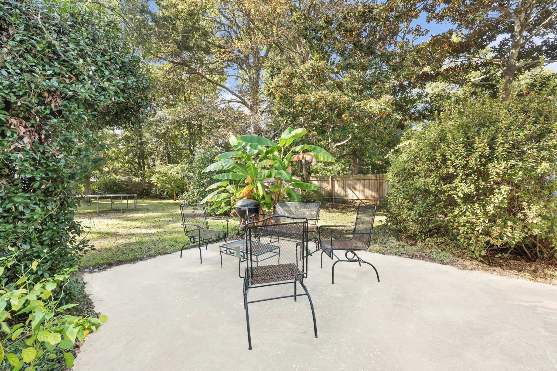 315 Hollywood Drive Photo 25