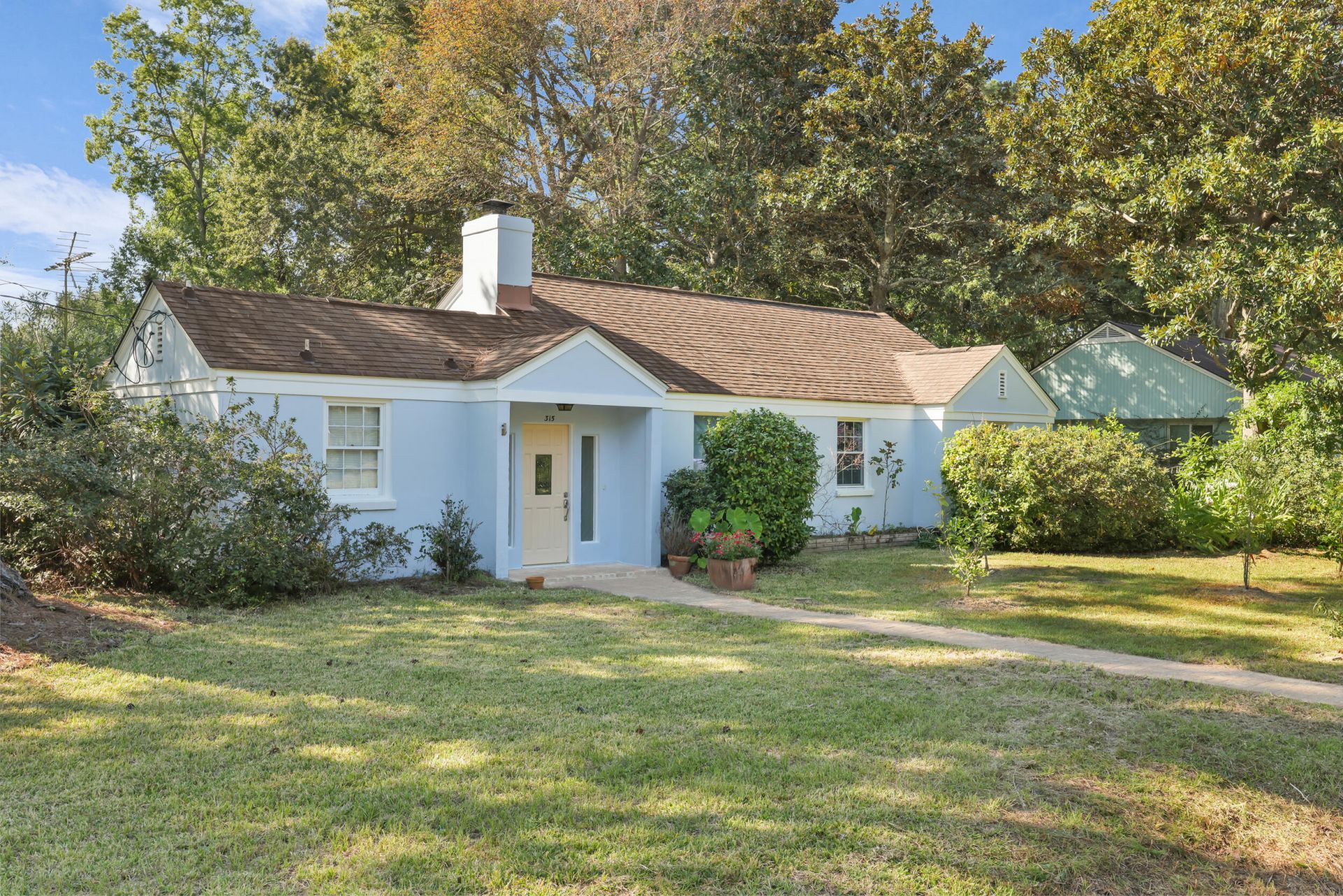 315 Hollywood Drive Photo 33