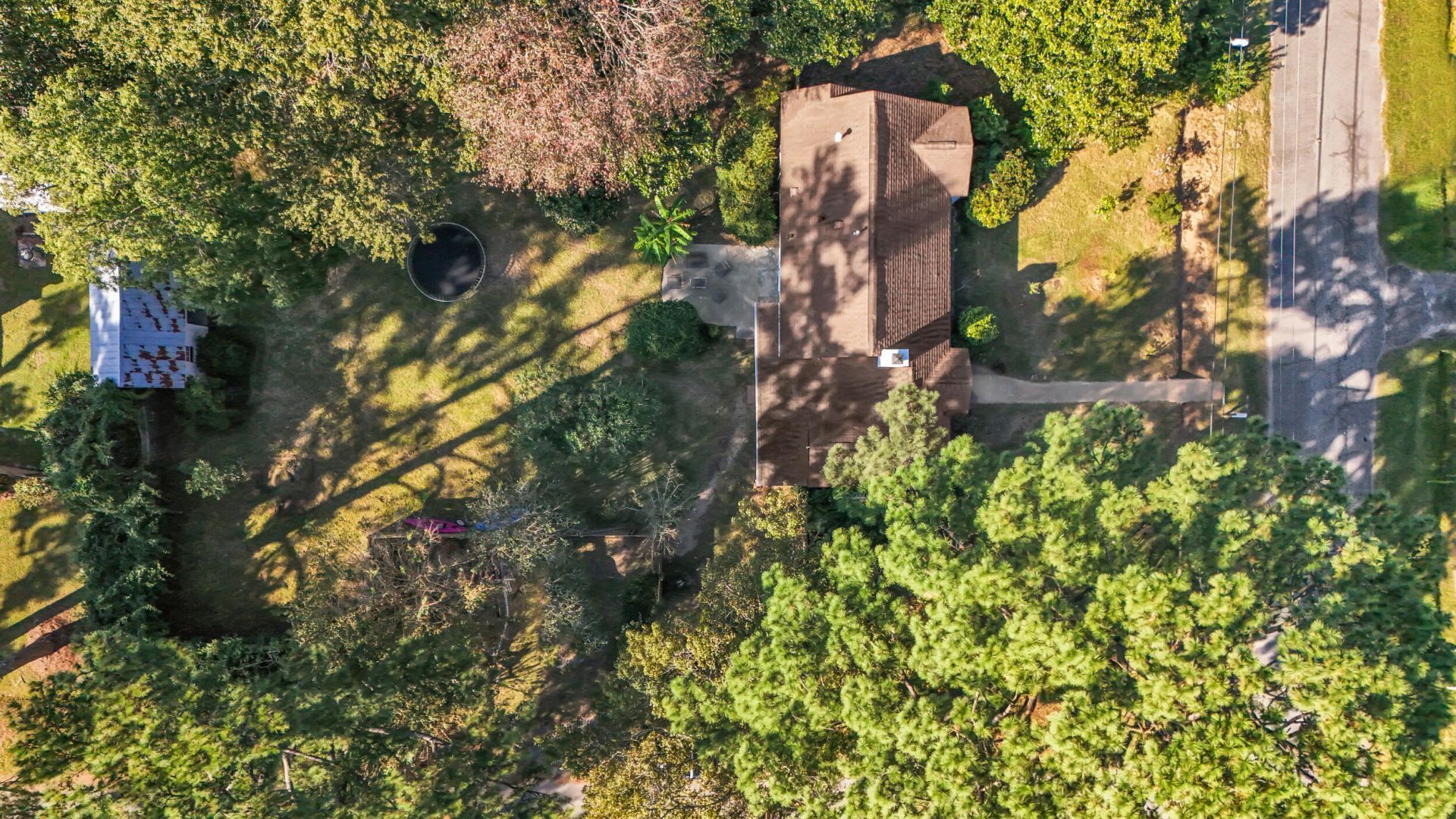 315 Hollywood Drive Photo 44