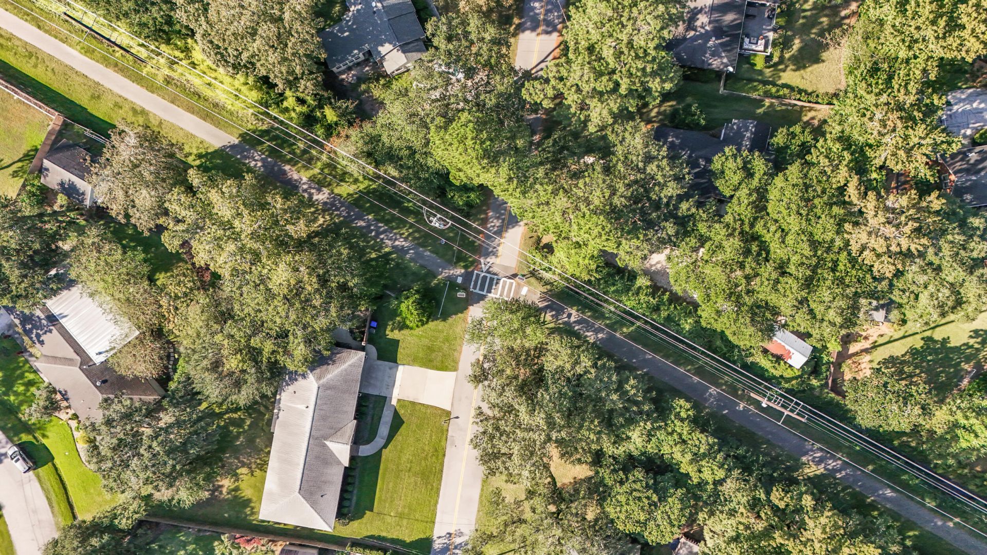 315 Hollywood Drive Photo 45