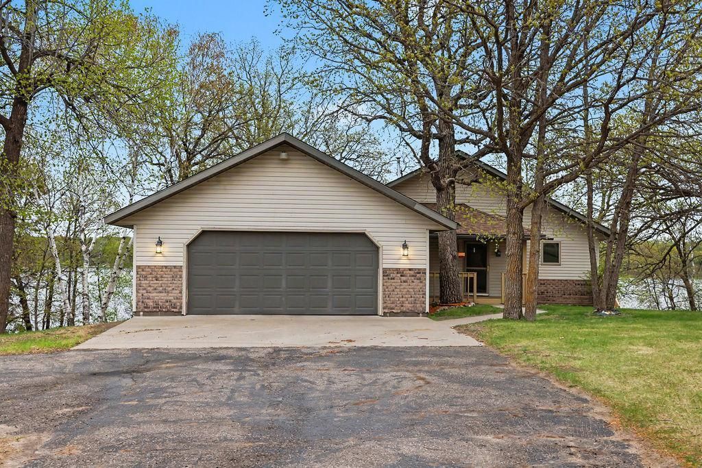 14425 W Lake Sallie Drive primary photo