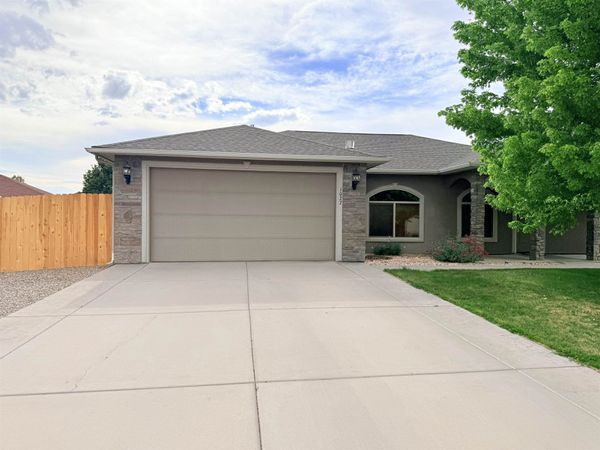1027 Chinle Court, Fruita, CO 81521
