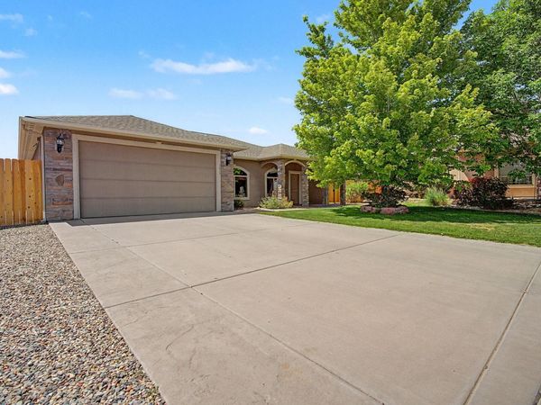 1027 Chinle Court, Fruita, CO 81521