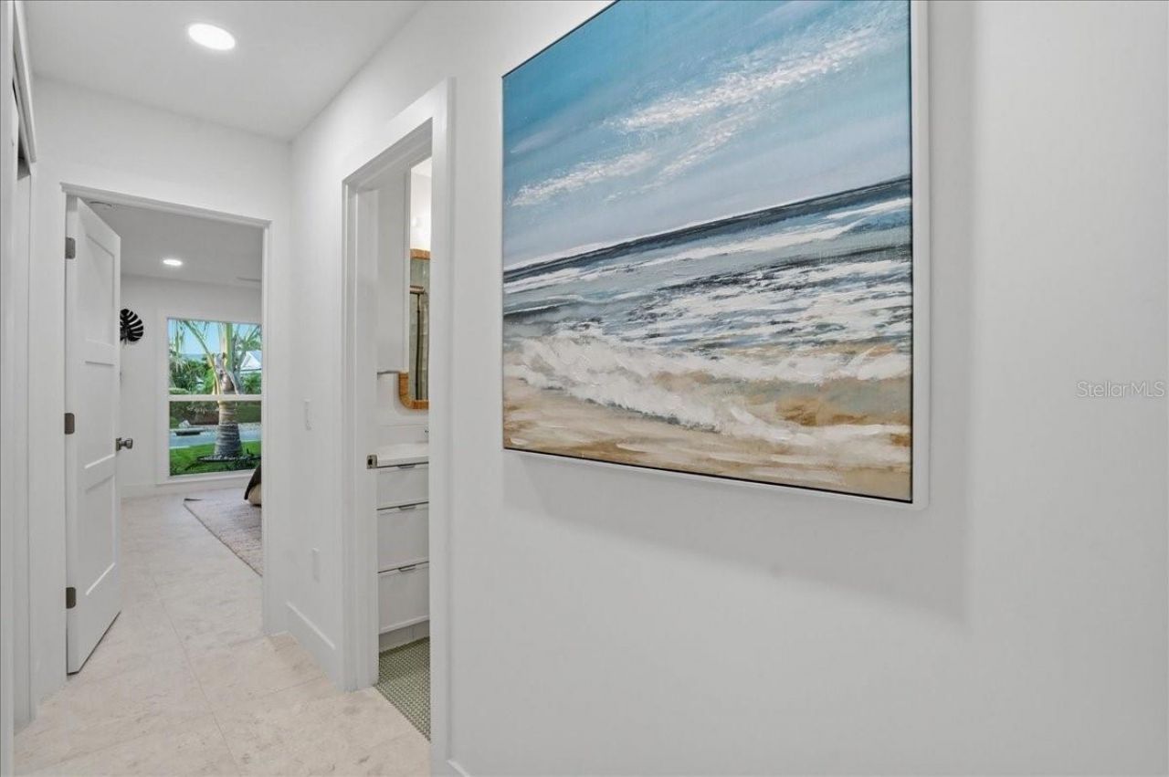 618 Gladstone Lane, Holmes Beach, FL 34217 Photo