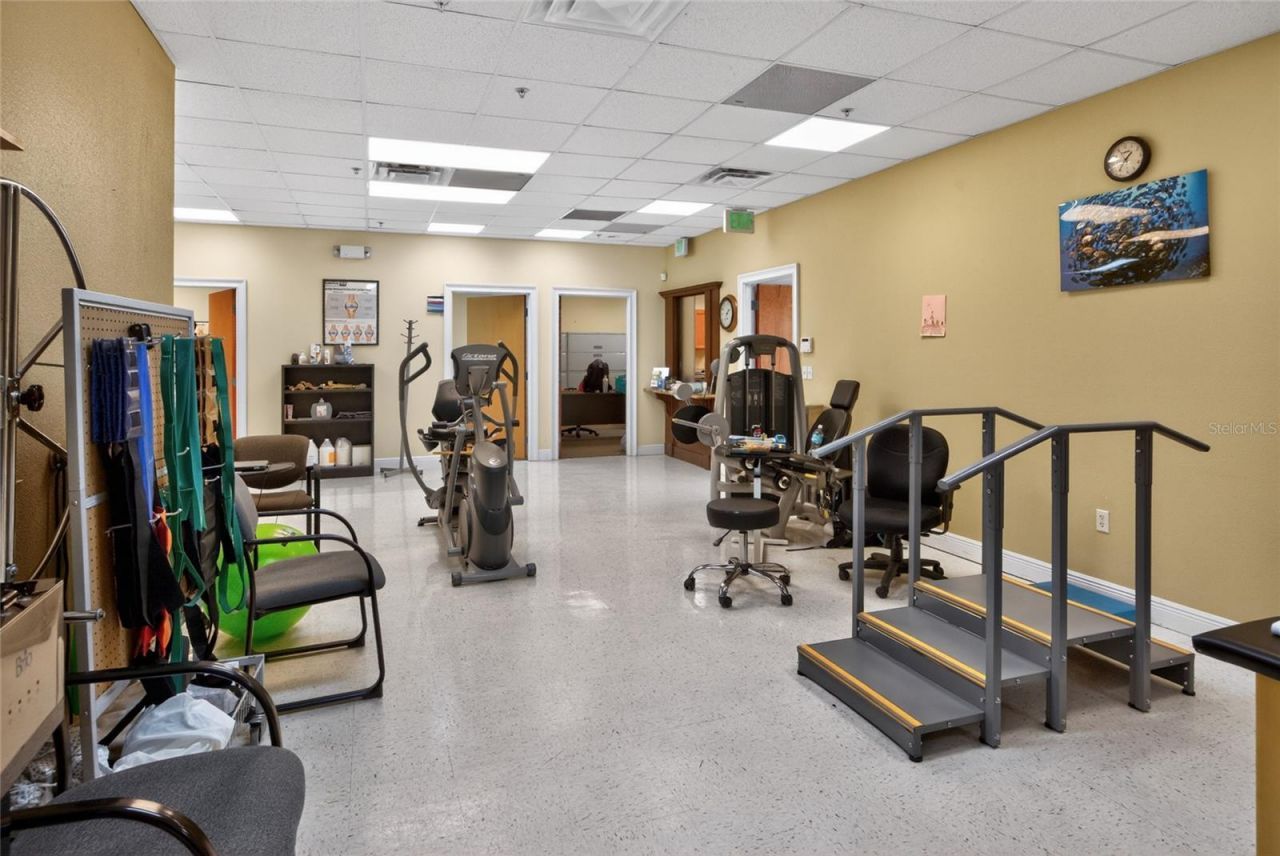 733 County Road 466 , Lady Lake, FL 32159 Photo