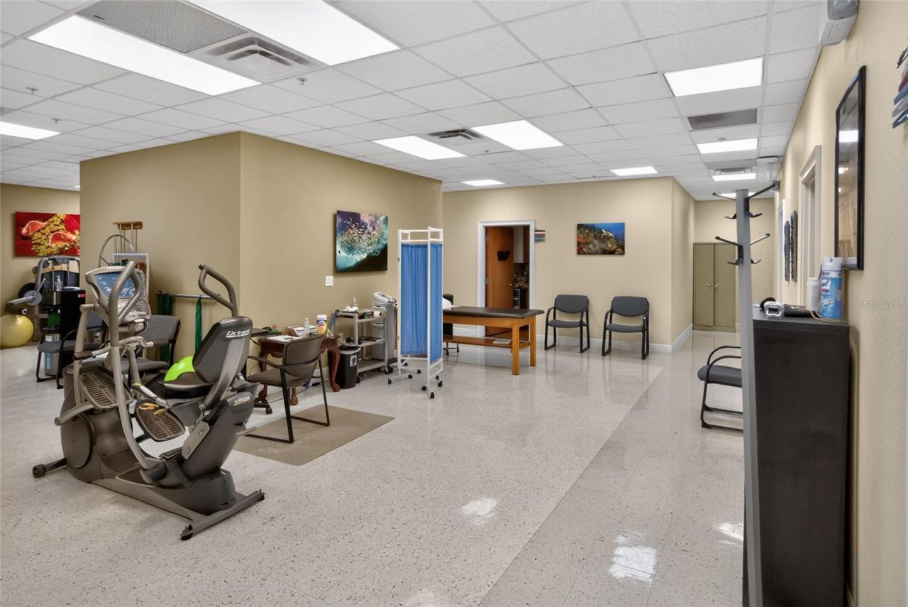 733 County Road 466 , Lady Lake, FL 32159 Photo