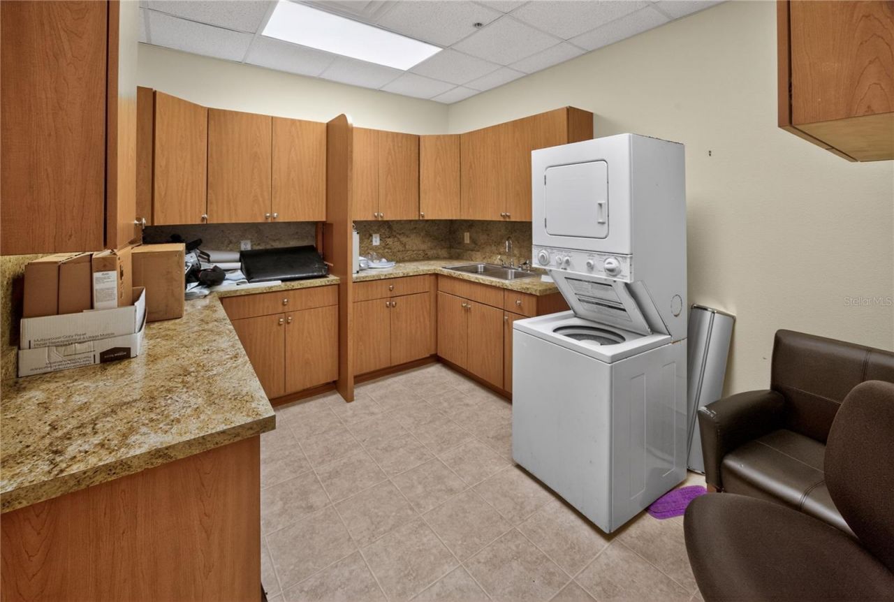733 County Road 466 , Lady Lake, FL 32159 Photo