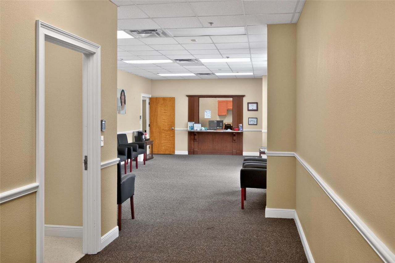 733 County Road 466 , Lady Lake, FL 32159 Photo