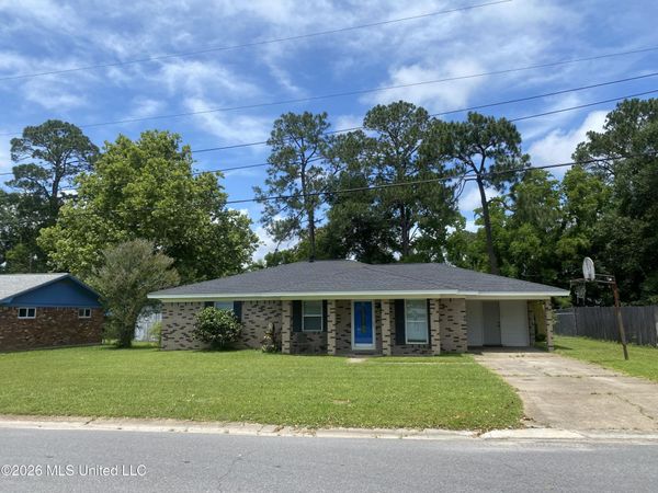218 Alverado Drive, Long Beach, MS 39560