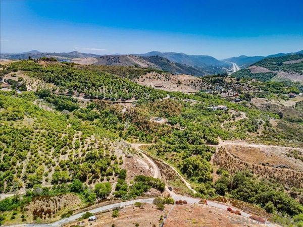 31675 Rancho Amigos Rd, Bonsall, CA 92003