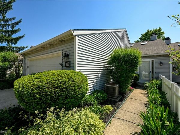 839 Sutton Place , Akron, OH 44313