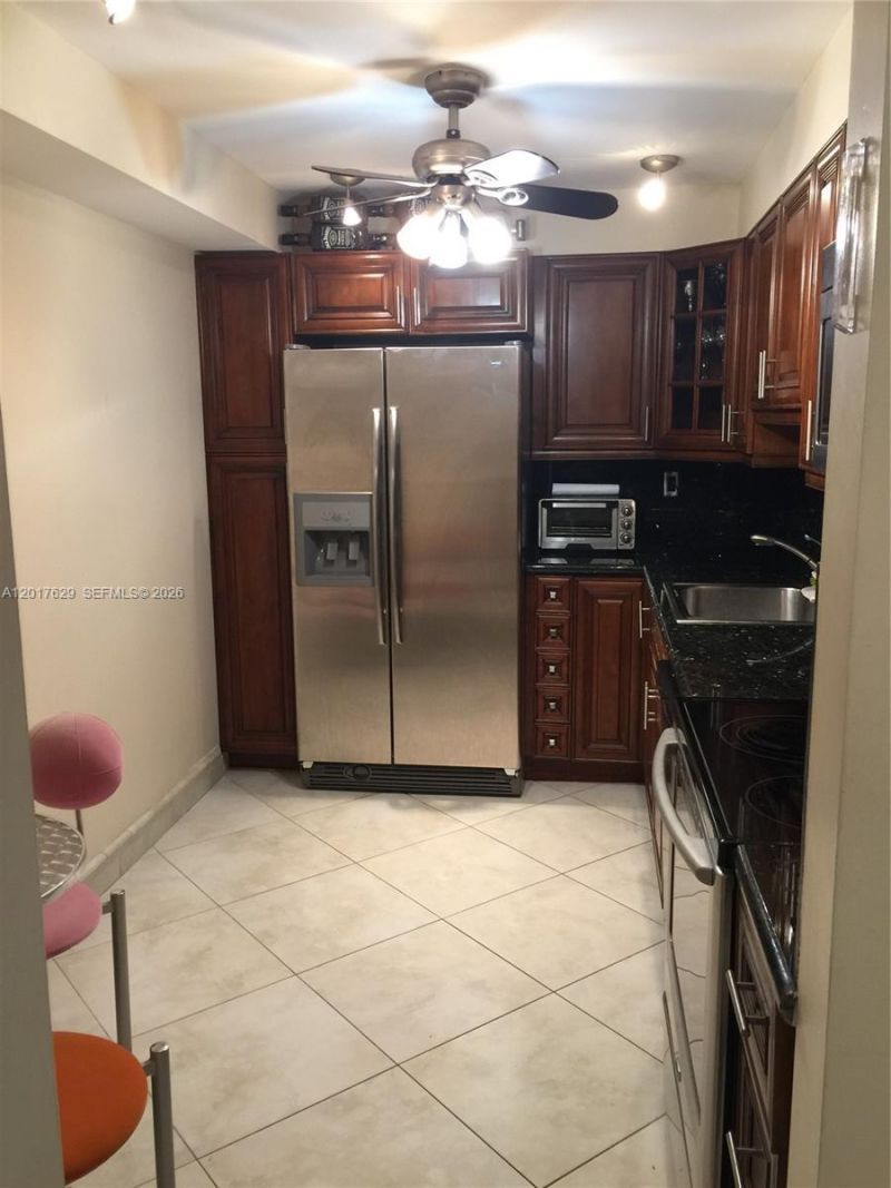 3731 N Country Club Dr , Unit 1526, Aventura, FL 33180 Photo