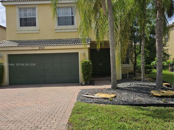 2221 Sloane Pl, Wellington, FL 33414