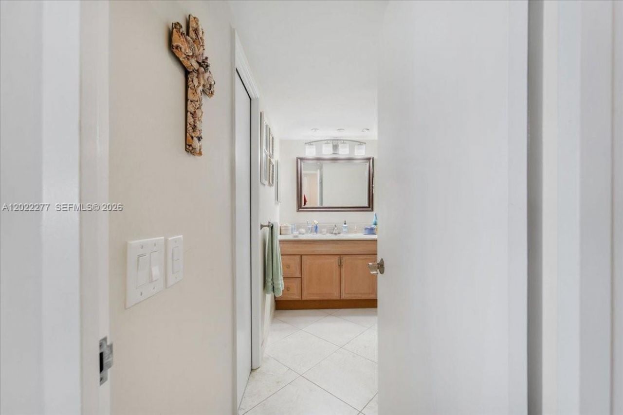 2100 S Ocean Dr , Unit 10E, Fort Lauderdale, FL 33316 Photo