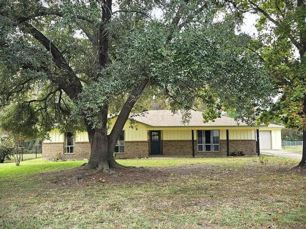 5779 N Cape Drive, Chandler, TX 75758
