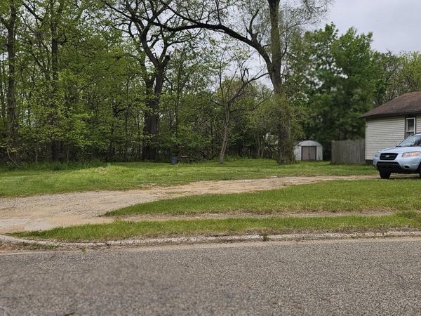 Parrish Street, Battle Creek, MI 49037