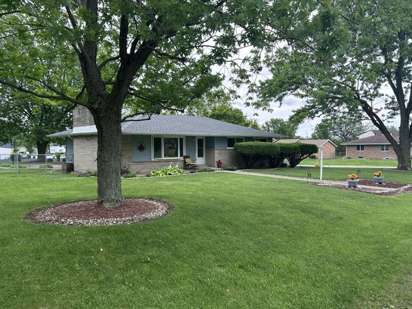 7595 Washington Court, Merrillville, IN 46410