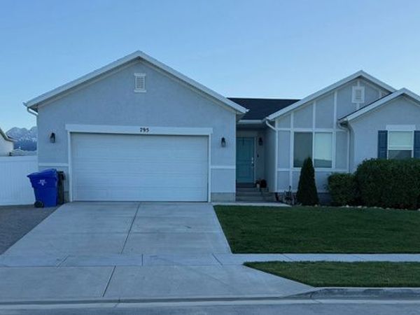 795 N COLONY DR, Grantsville, UT 84029