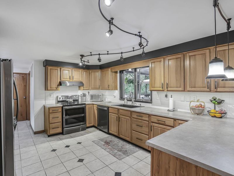 80 Lodge Lane , Sugar Grove, OH 43155 Photo 17