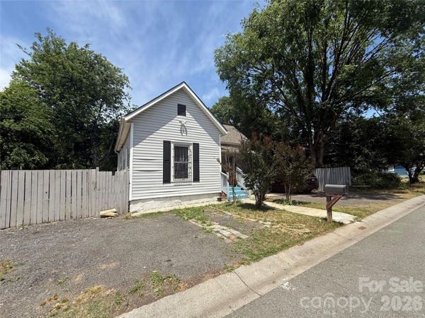 318 Goff Street , Charlotte, NC 28208
