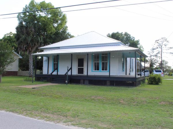409 NE Horry Avenue , Madison, FL 32340