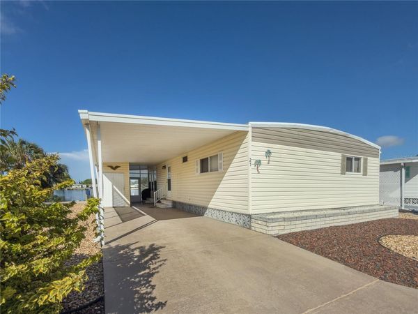 808 53RD AVENUE E, Unit 27, BRADENTON, FL 34203