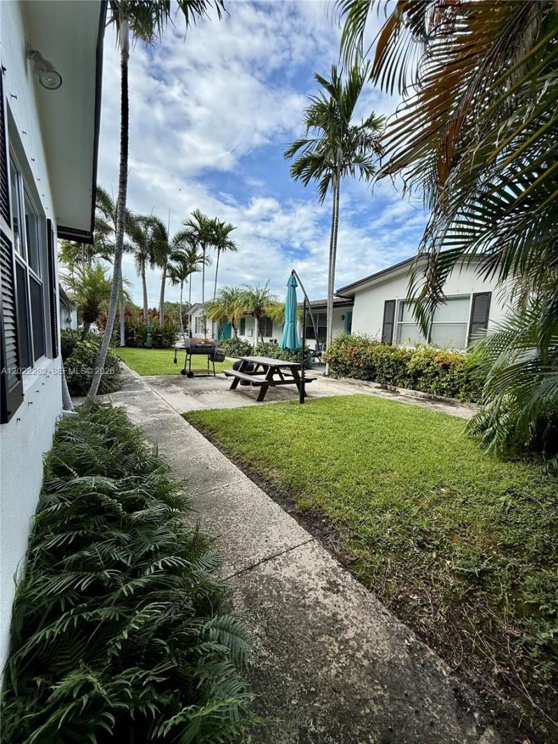 3210 Canal Dr , Unit 5, Pompano Beach, FL 33062 Photo