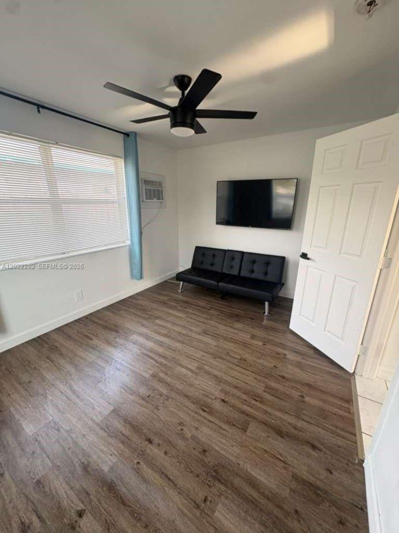 3210 Canal Dr , Unit 5, Pompano Beach, FL 33062 Photo