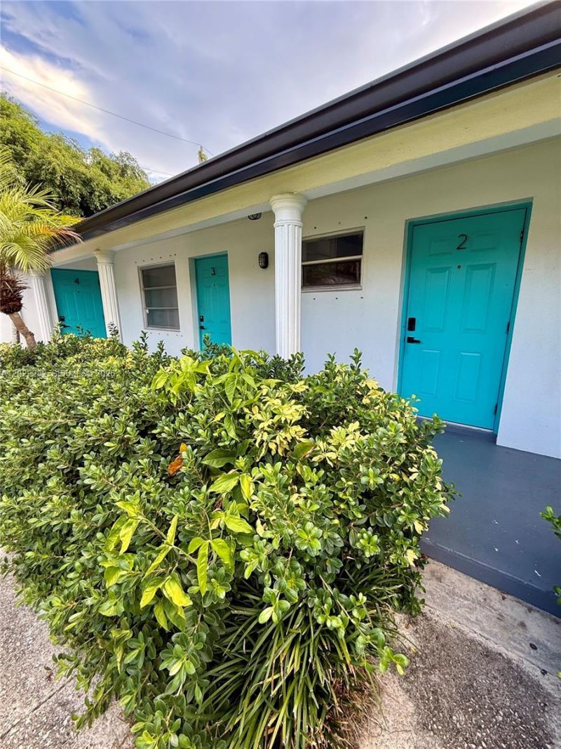 3210 Canal Dr , Unit 5, Pompano Beach, FL 33062 Photo