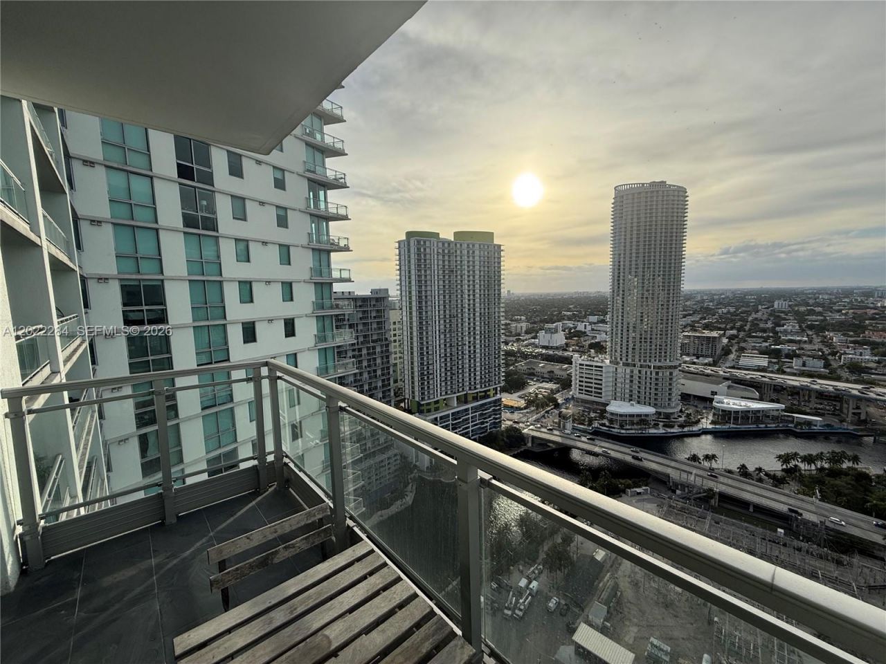 92 SW 3rd St , Unit 3709, Miami, FL 33130 Photo
