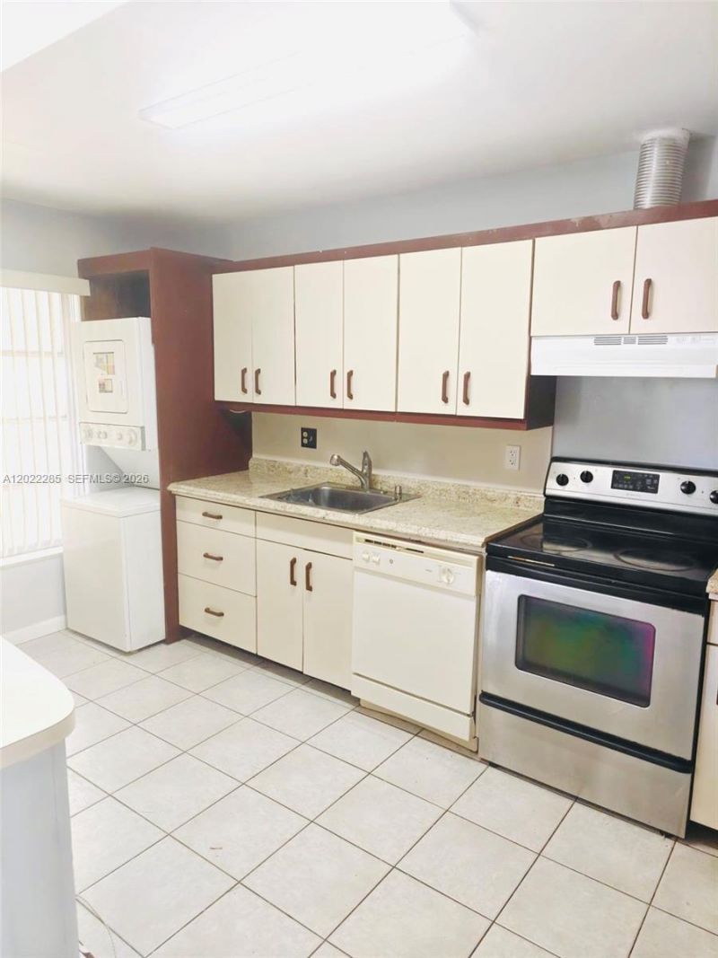 1140 NW 85th Ave , Unit A16, Plantation, FL 33322 Photo
