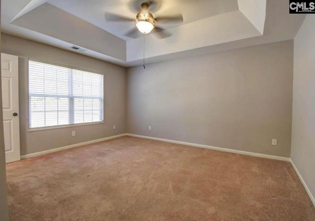 135 Cape Jasmine Way  Photo 4