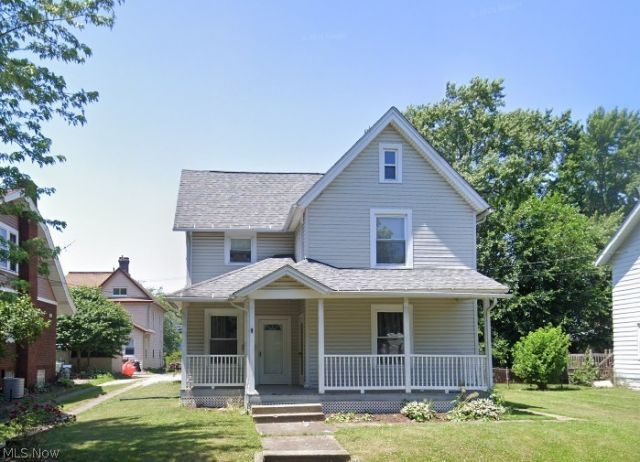 211 Parkview Street Ne, Massillon, OH 44646 Main Photo
