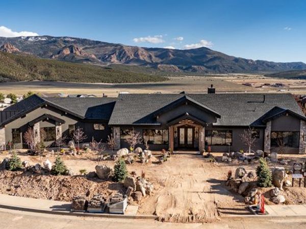 2046 S EAGLE LOOP , Cedar City, UT 84720