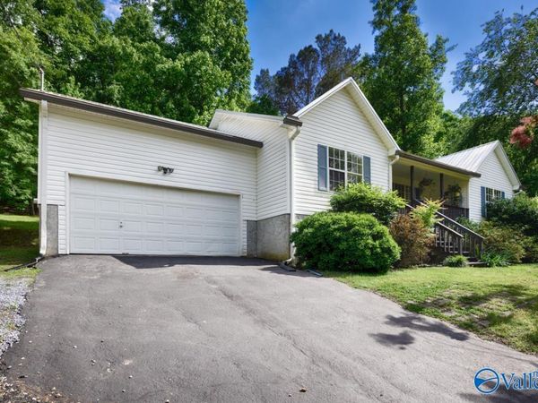 4688 Hide-A-Way Drive, Guntersville, AL 35796
