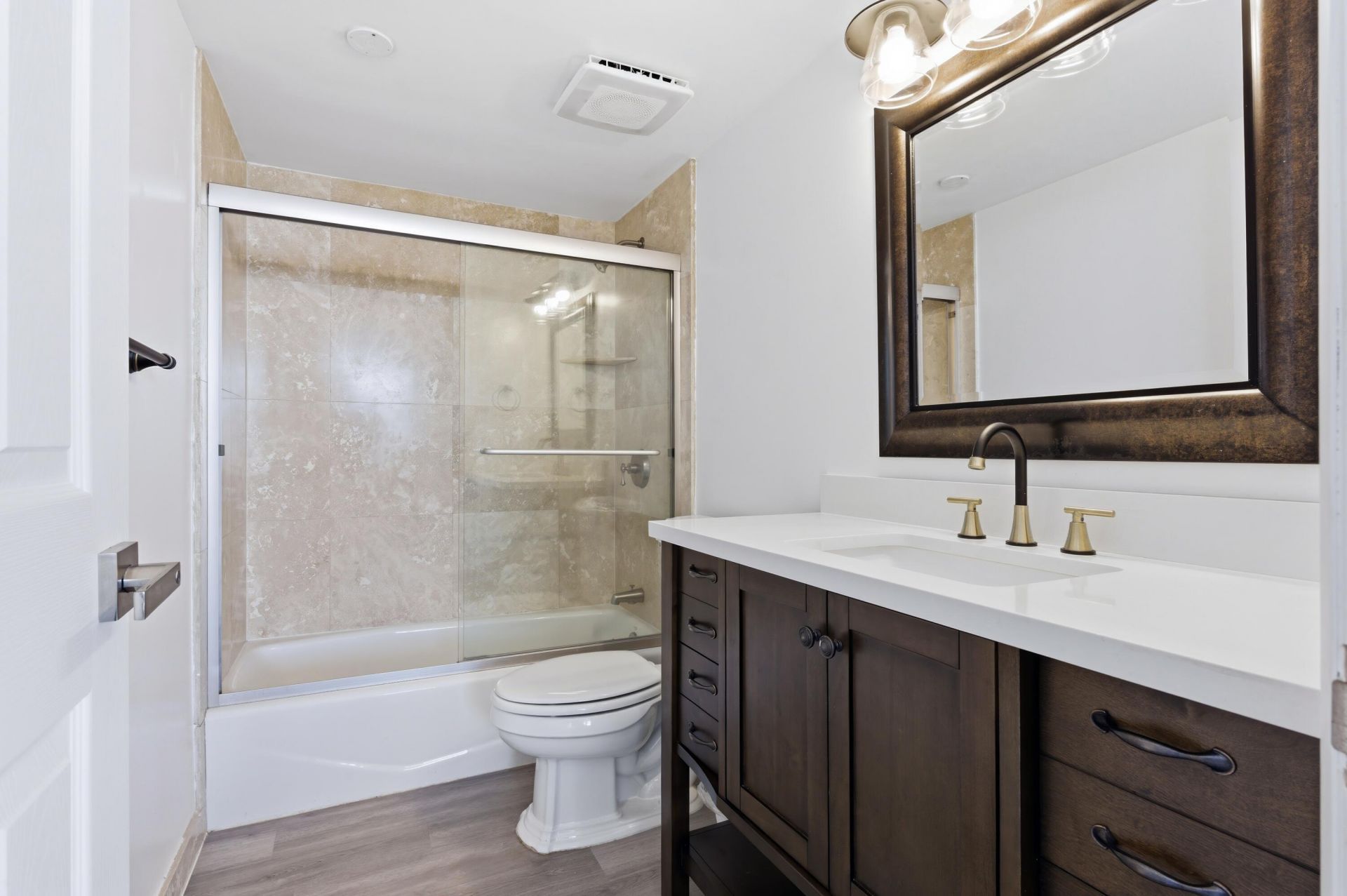 5600 N Flagler Drive, Unit 1605, West Palm Beach, FL 33407 Photo