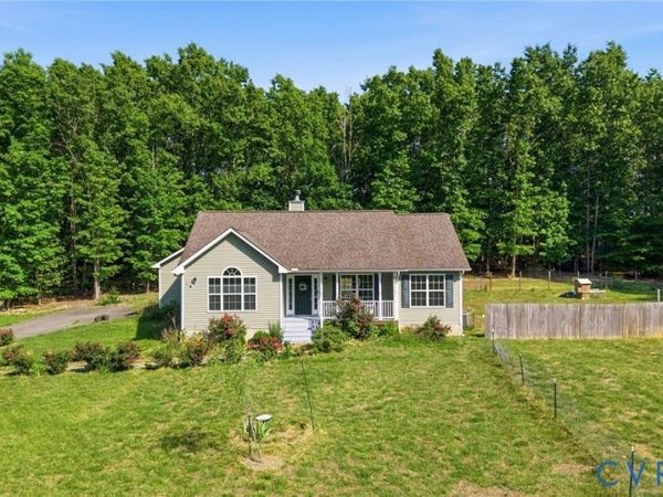 194 Summers Landing Lane , Louisa, VA 23093