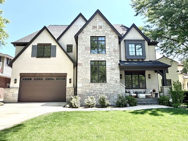 4837 Montgomery Avenue , Downers Grove, IL 60515