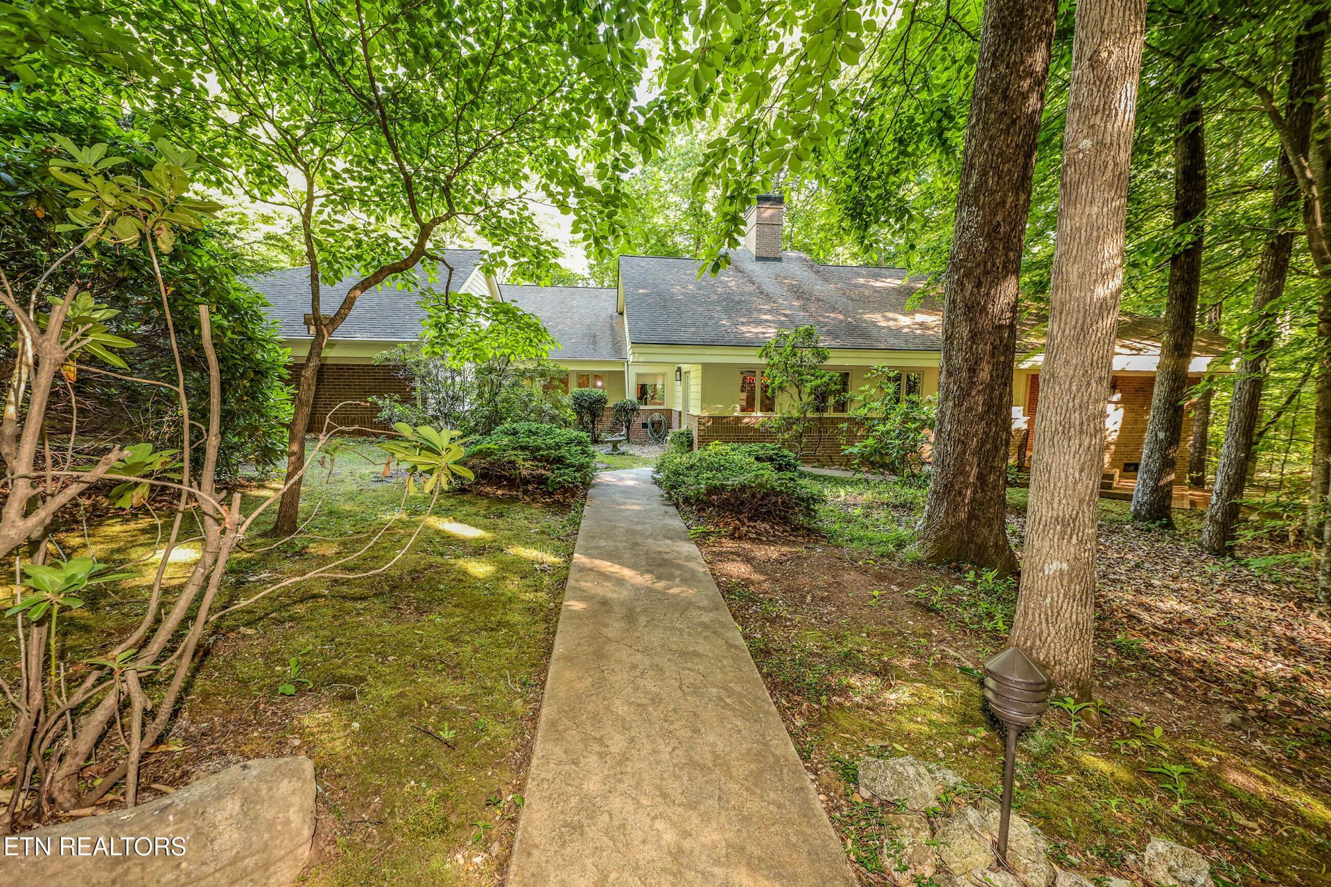 45 Hickory Tr, Norris, TN 37828 Main Photo