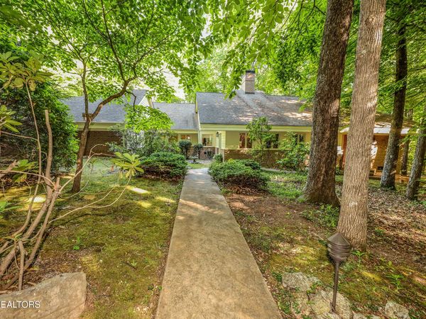 45 Hickory Tr, Norris, TN 37828