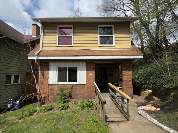 803 6th St , New Brighton, PA 15066